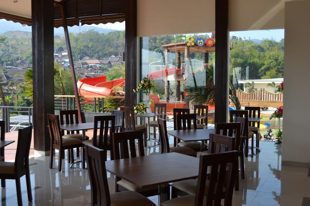 Bess Resort & Waterpark Hotel And Convention Маланг Екстер'єр фото